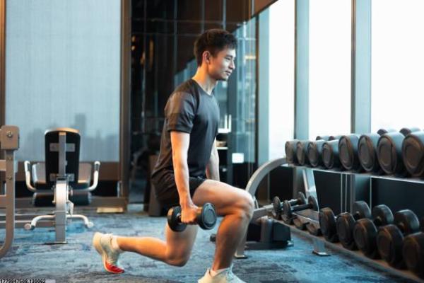 深圳体育馆是否提供中考体能培训课程？(图1)